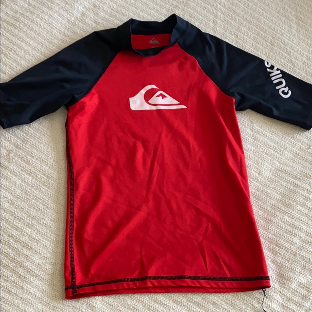 Quiksilver rash guard
